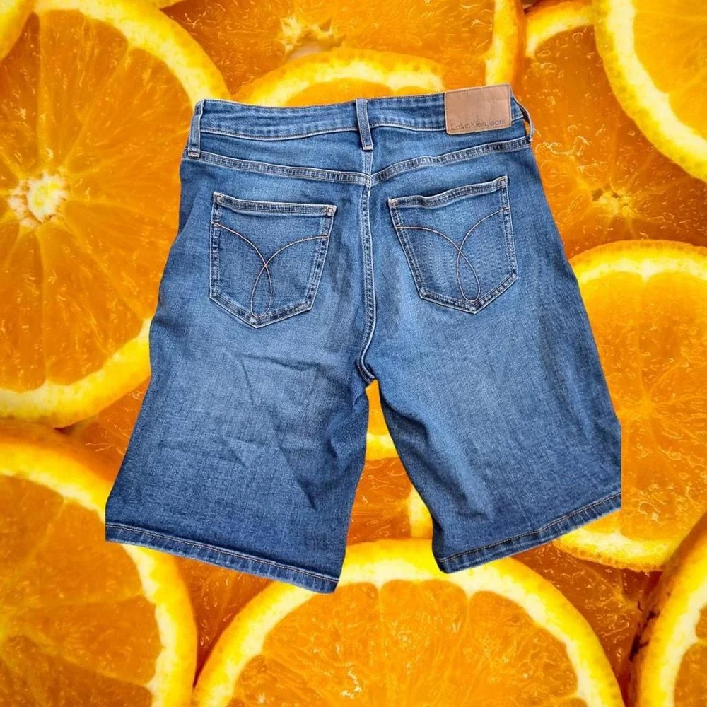 Calvin‎ Klein Jeans Bermuda Denim Shorts Size 6